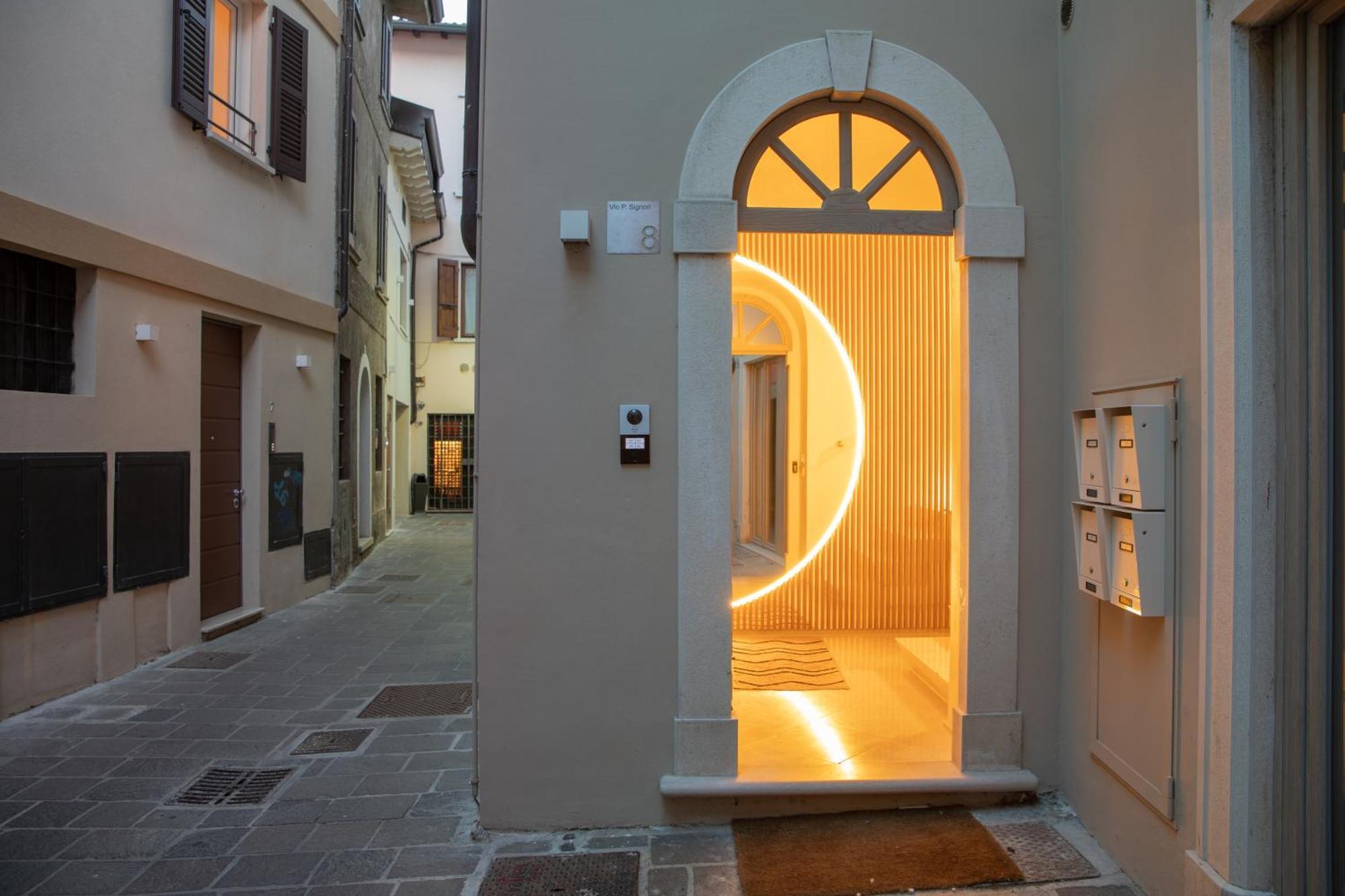 Vicolo Dei Signori Apartment Desenzano del Garda Luaran gambar