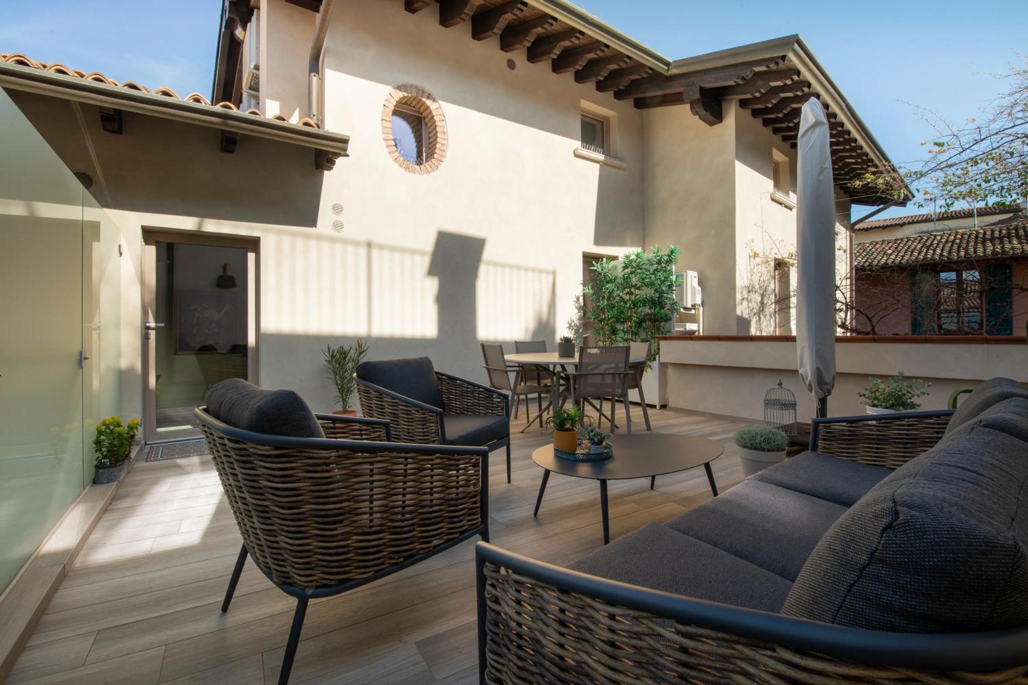 Vicolo Dei Signori Apartment Desenzano del Garda Luaran gambar