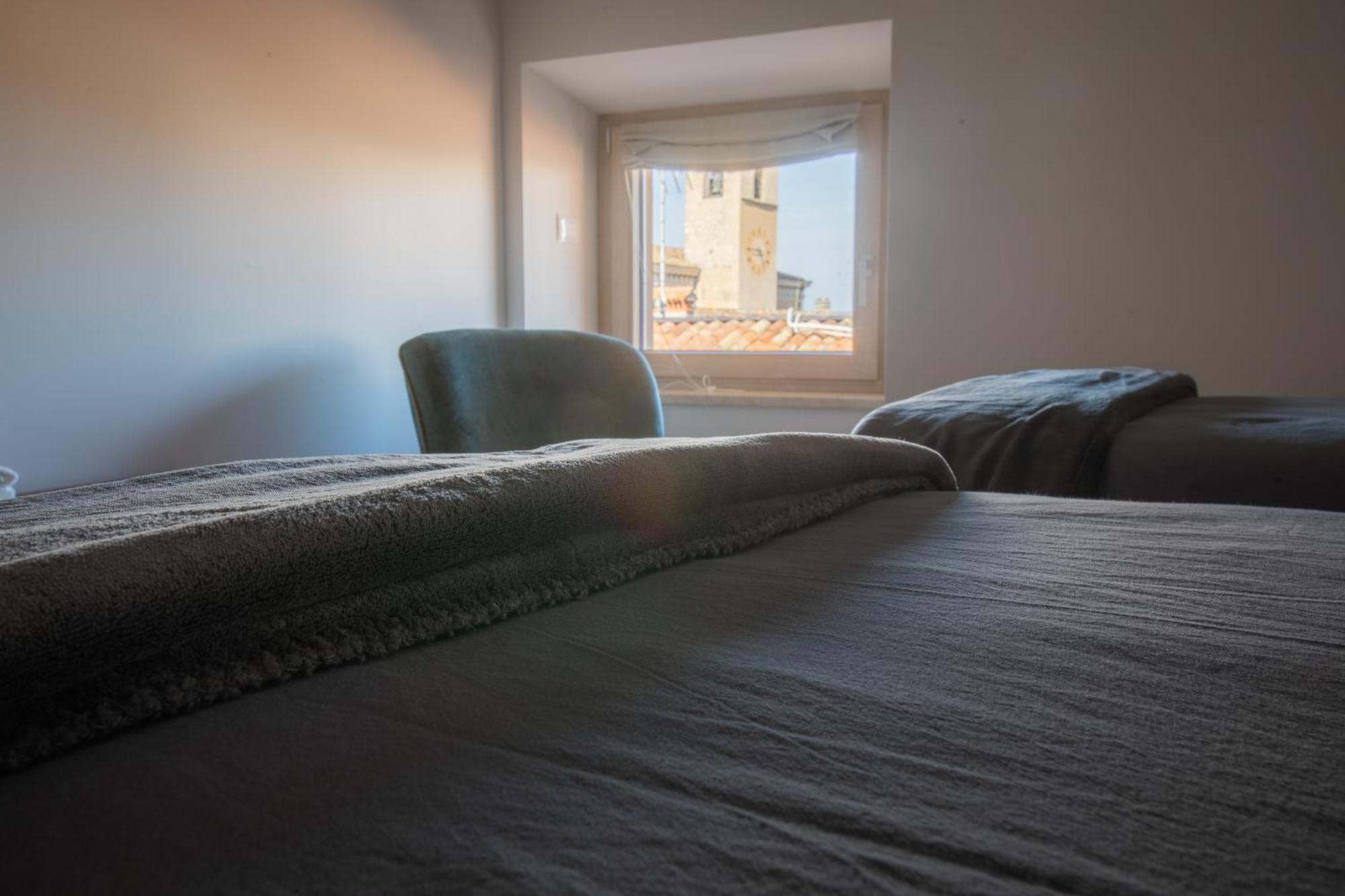 Vicolo Dei Signori Apartment Desenzano del Garda Luaran gambar