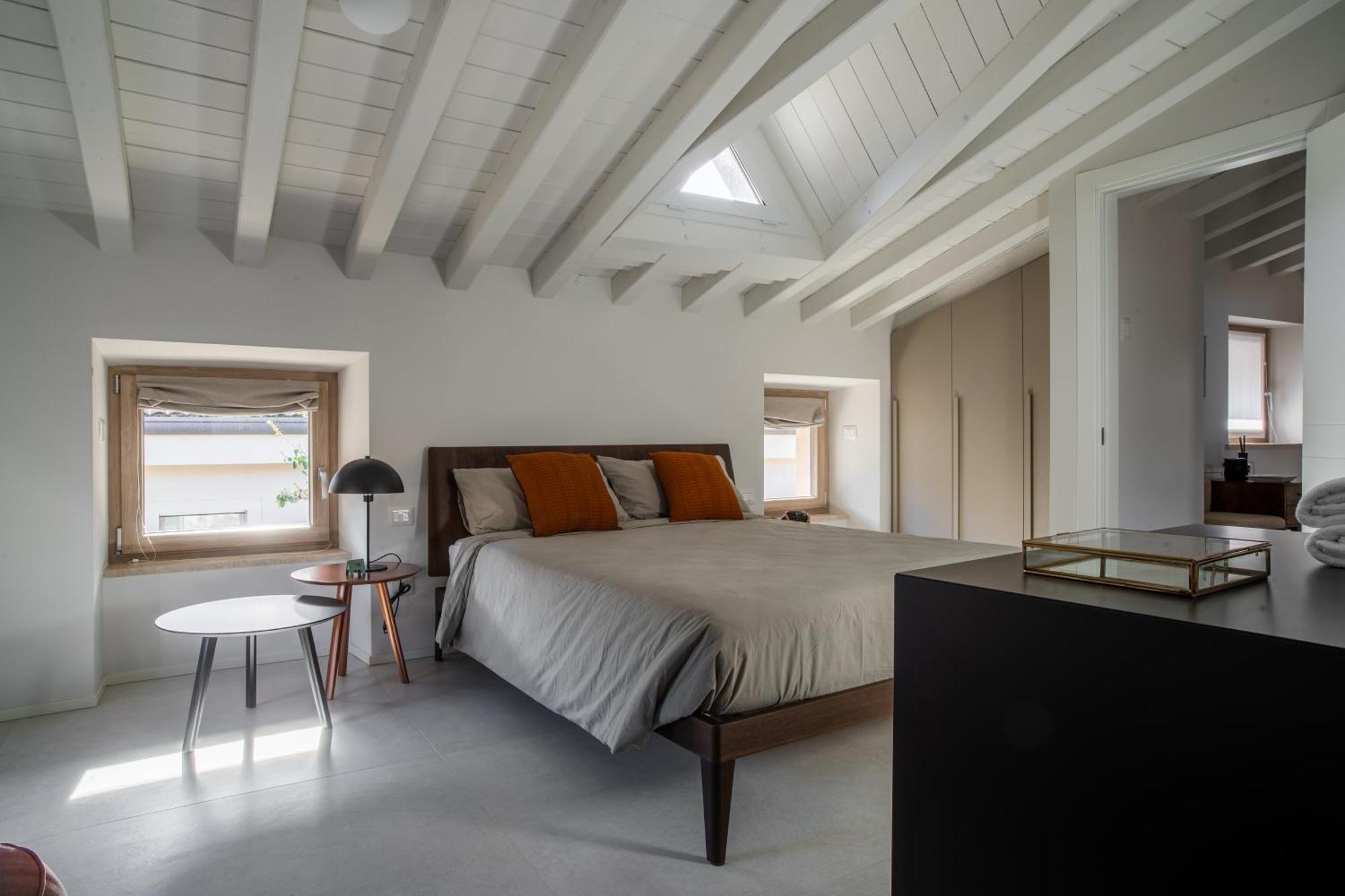 Vicolo Dei Signori Apartment Desenzano del Garda Luaran gambar