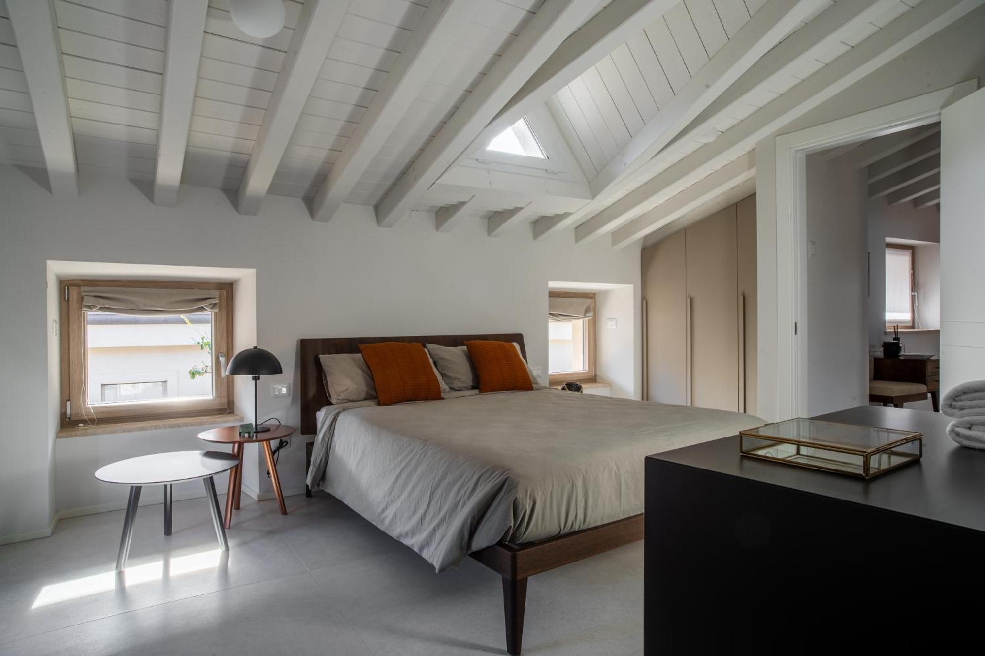 Vicolo Dei Signori Apartment Desenzano del Garda Luaran gambar