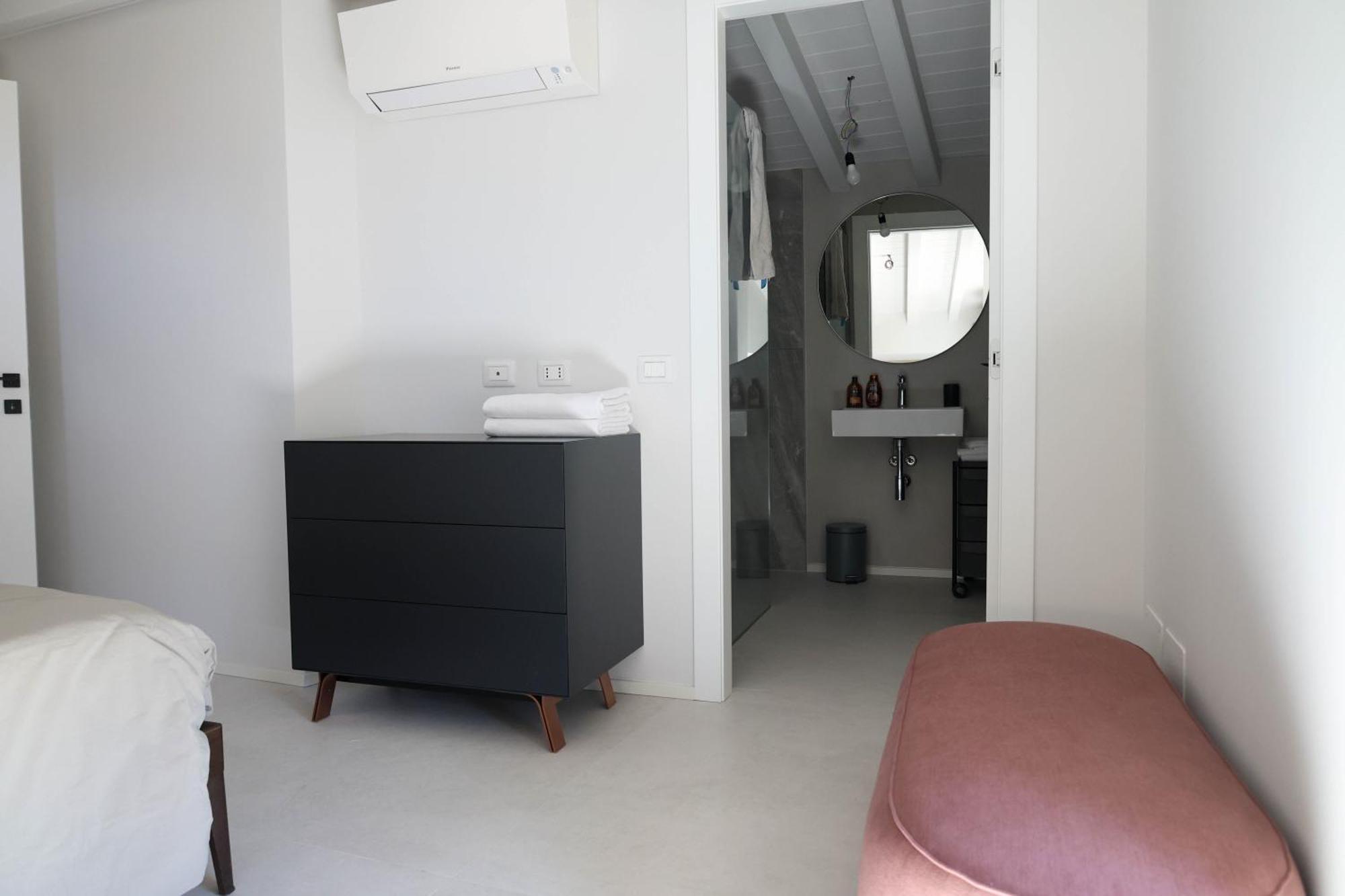 Vicolo Dei Signori Apartment Desenzano del Garda Luaran gambar