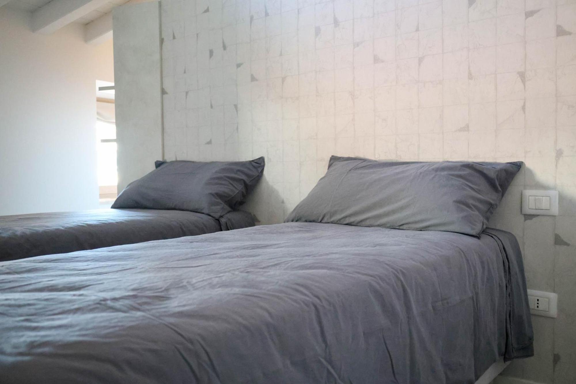 Vicolo Dei Signori Apartment Desenzano del Garda Luaran gambar