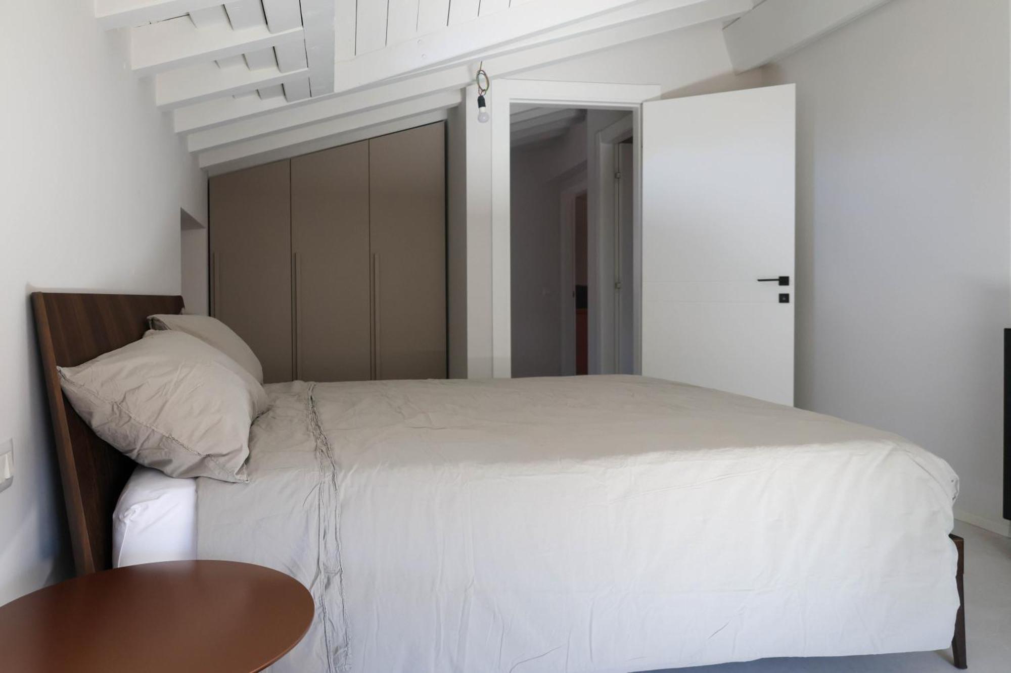 Vicolo Dei Signori Apartment Desenzano del Garda Luaran gambar